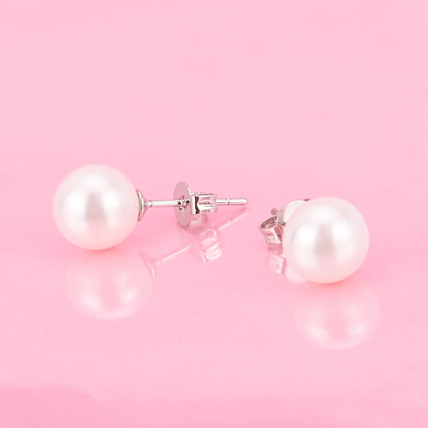 4.00 CTTW 18K Gold Genuine Cultured Pearl Earring in 18K White Gold Plated