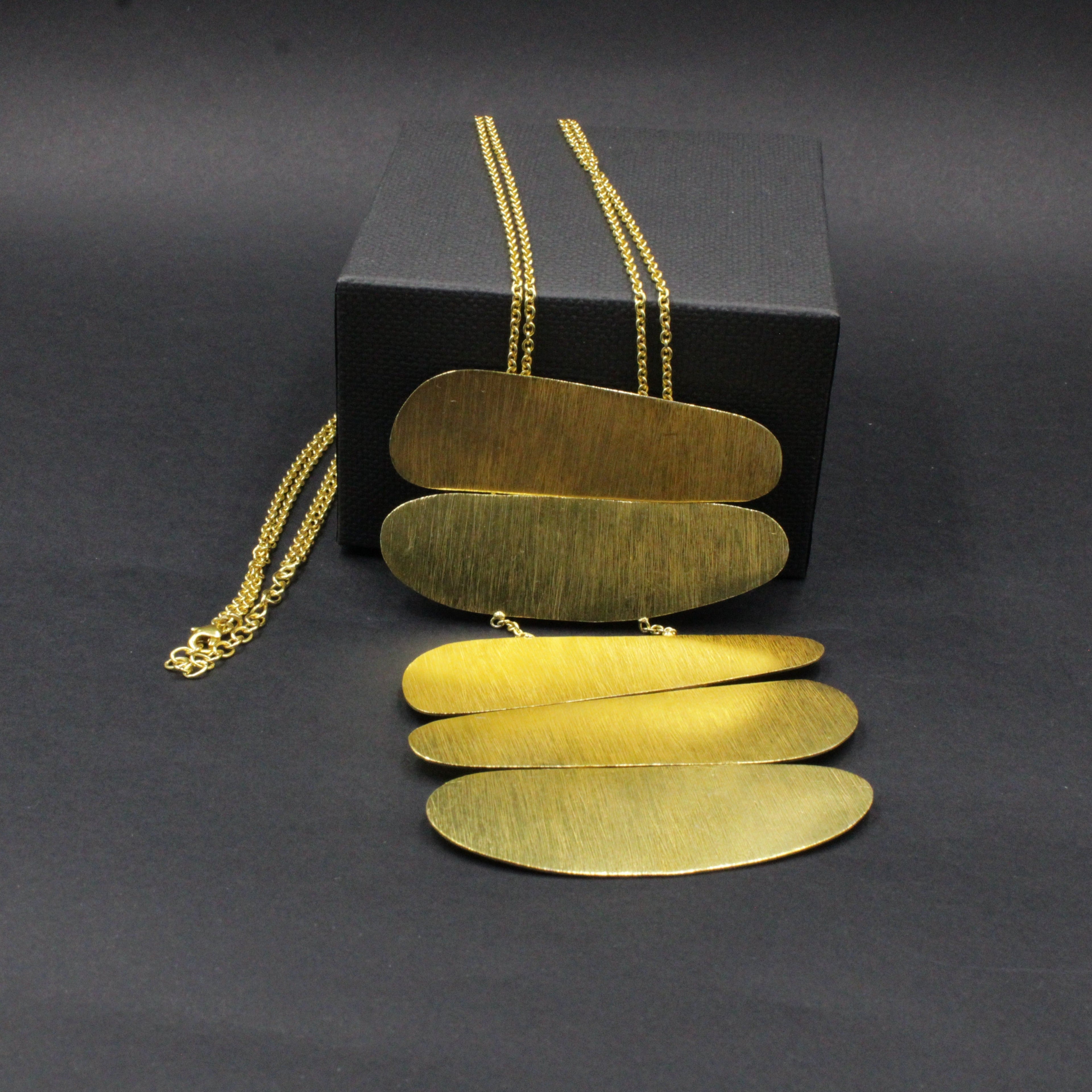 PALEOLITHIC gold plated necklace - Design with character