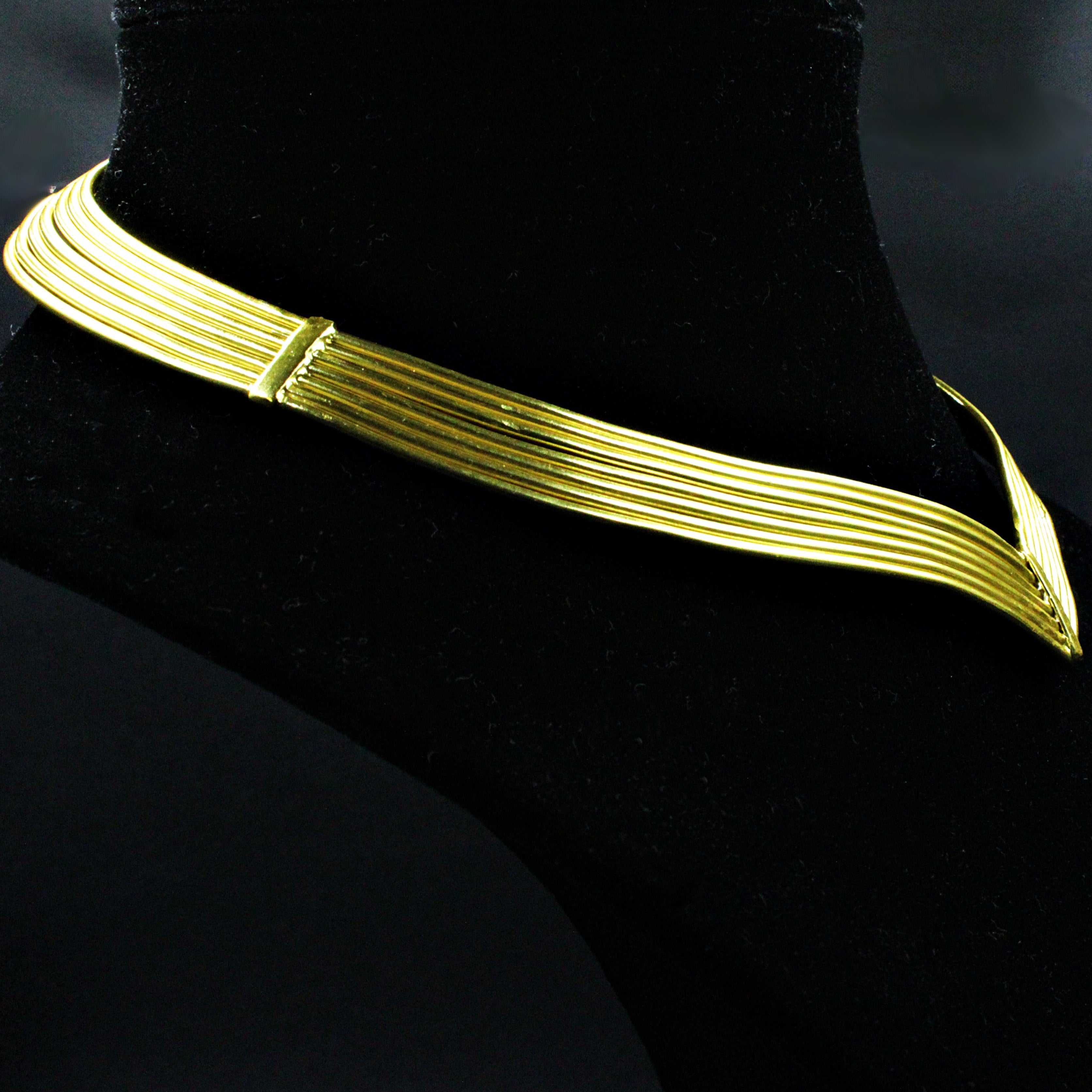 VALKYRIE choker gold plated