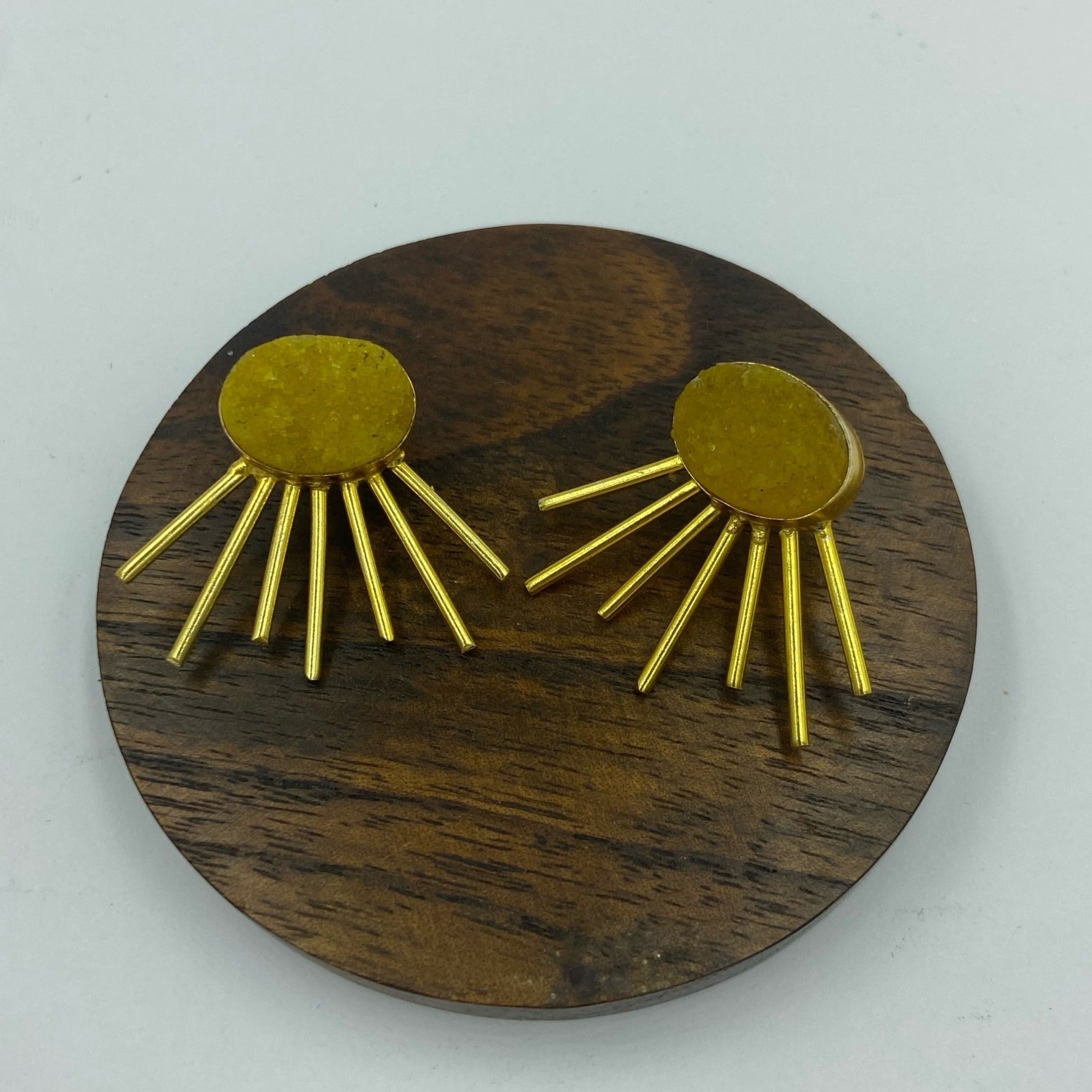 Pendientes SOL con cuarzo amarillo bañados en oro